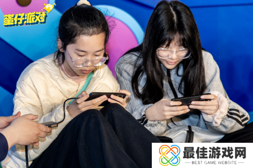 超燃蛋友会**落幕,《蛋仔派对》携手 Apple 授权专营店传递欢乐